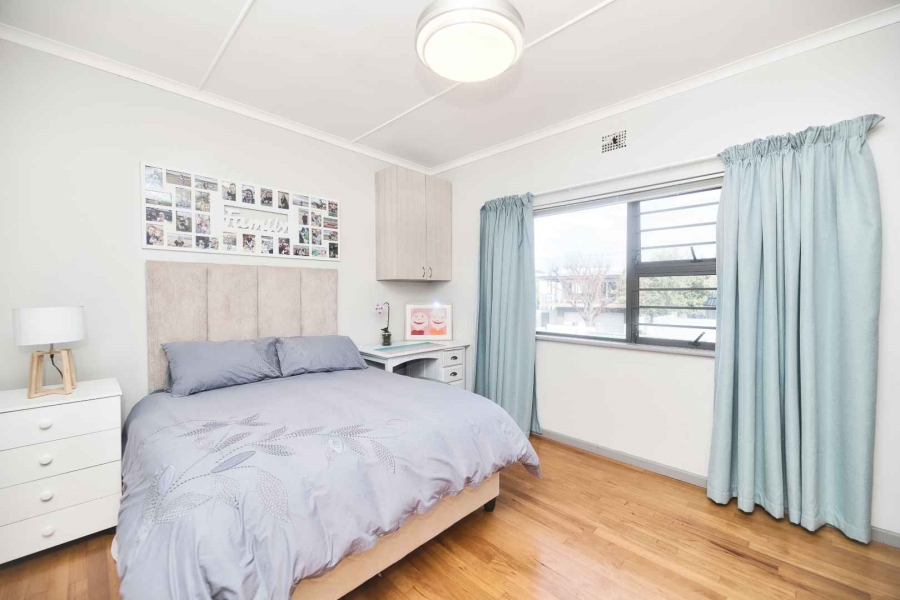 4 Bedroom Property for Sale in Voelklip Western Cape